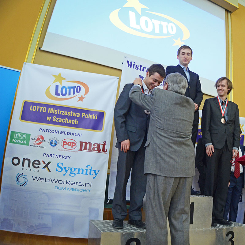 W dniach 24 marca – 1 kwietnia 2015 w murach Uniwersytetu Ekonomicznego w Poznaniu odbywały się LOTTO Mistrzostwa Polski w Szachach [...]