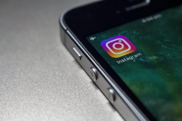 Czym jest Instagram, dla kogo i jak go używać?
